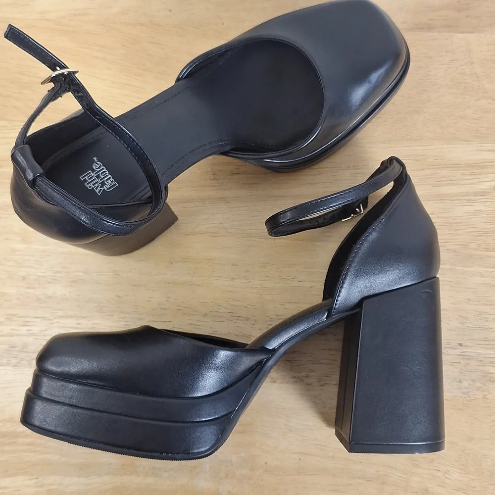 Wild Fable Black Square Toe Platform Block Heels Pumps Ankle Strap Size 8.5 - Picture 3 of 13